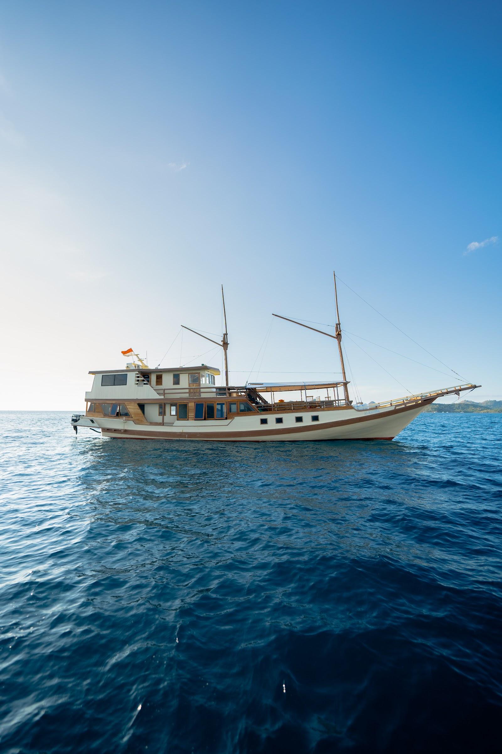 Almadira — #BOAT (image 53)