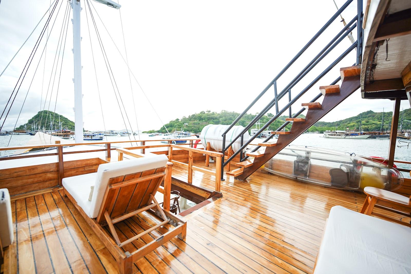 Yumana — sundeck (image 7)