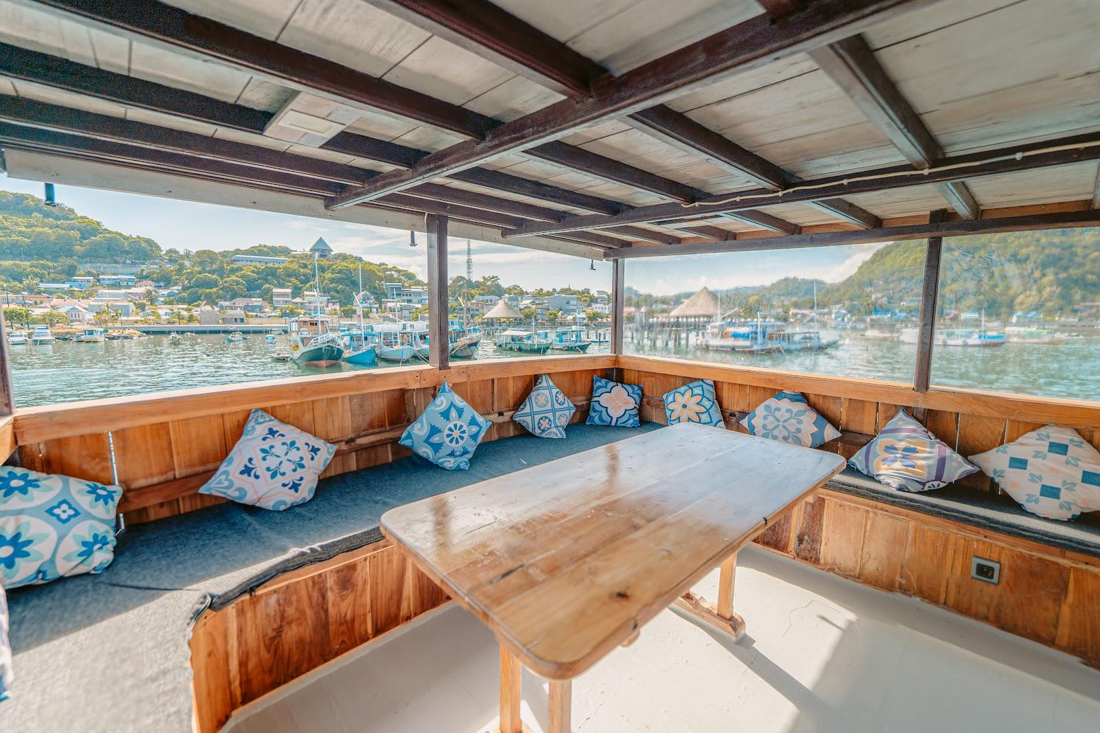 Pesona Bajo — DINING ROOM (image 3)