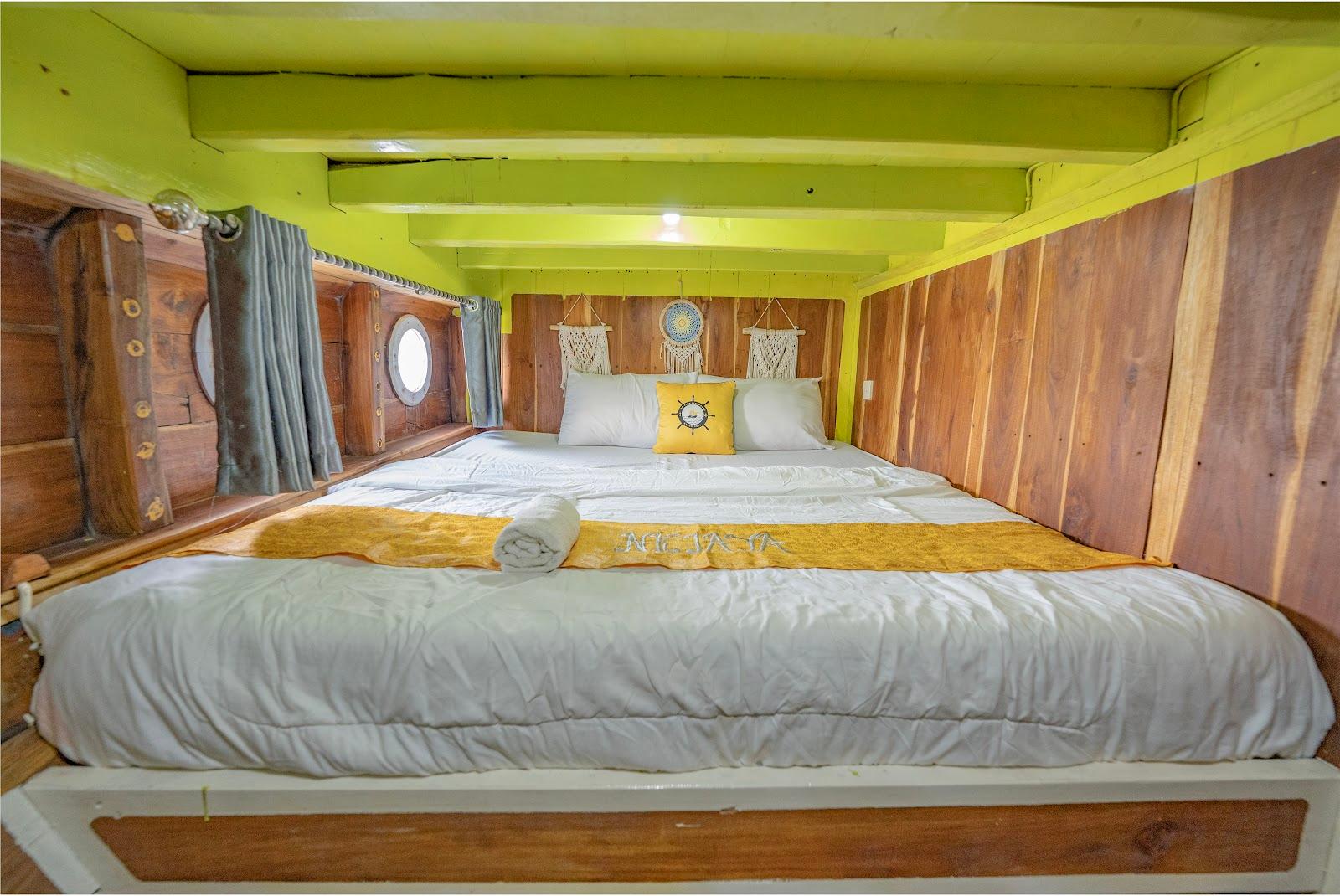 NK Jaya 2 — 2-Superior (Queen Bed) (image 2)