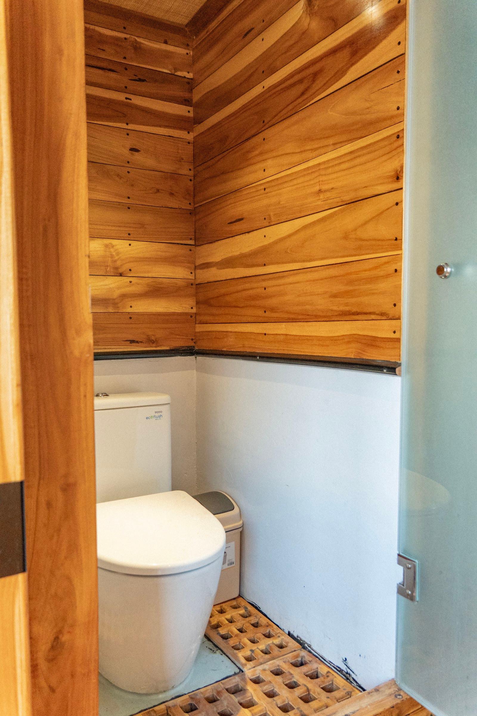 Lamborajo 3 — Cabin 8 (Royal Master - Queen bed + Extra 2x Single Bed  + private bathroom and jacuzzi) (image 5)