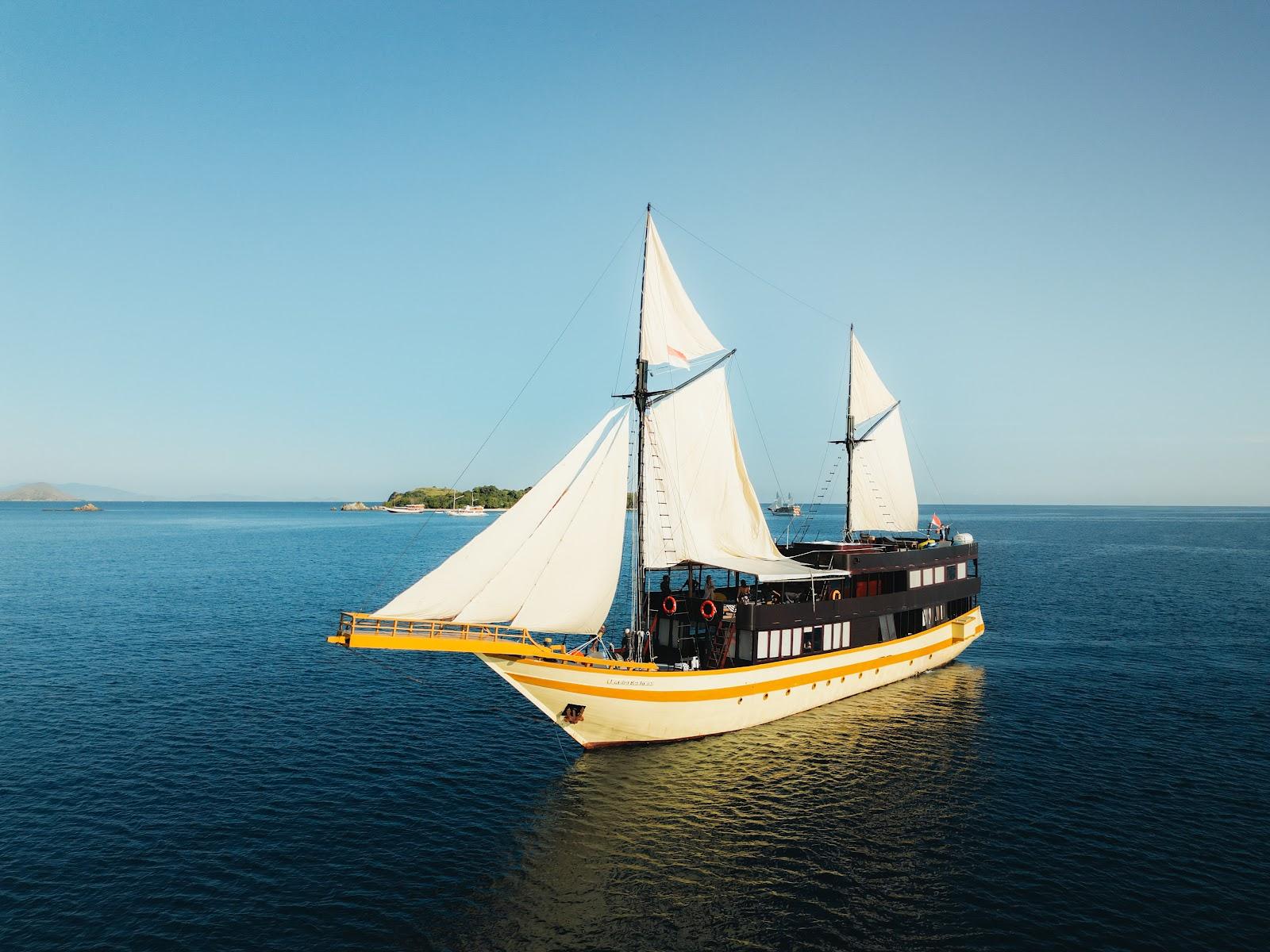 Lamborajo 3 — Lamborajo 3 - Open Sail (image 3)