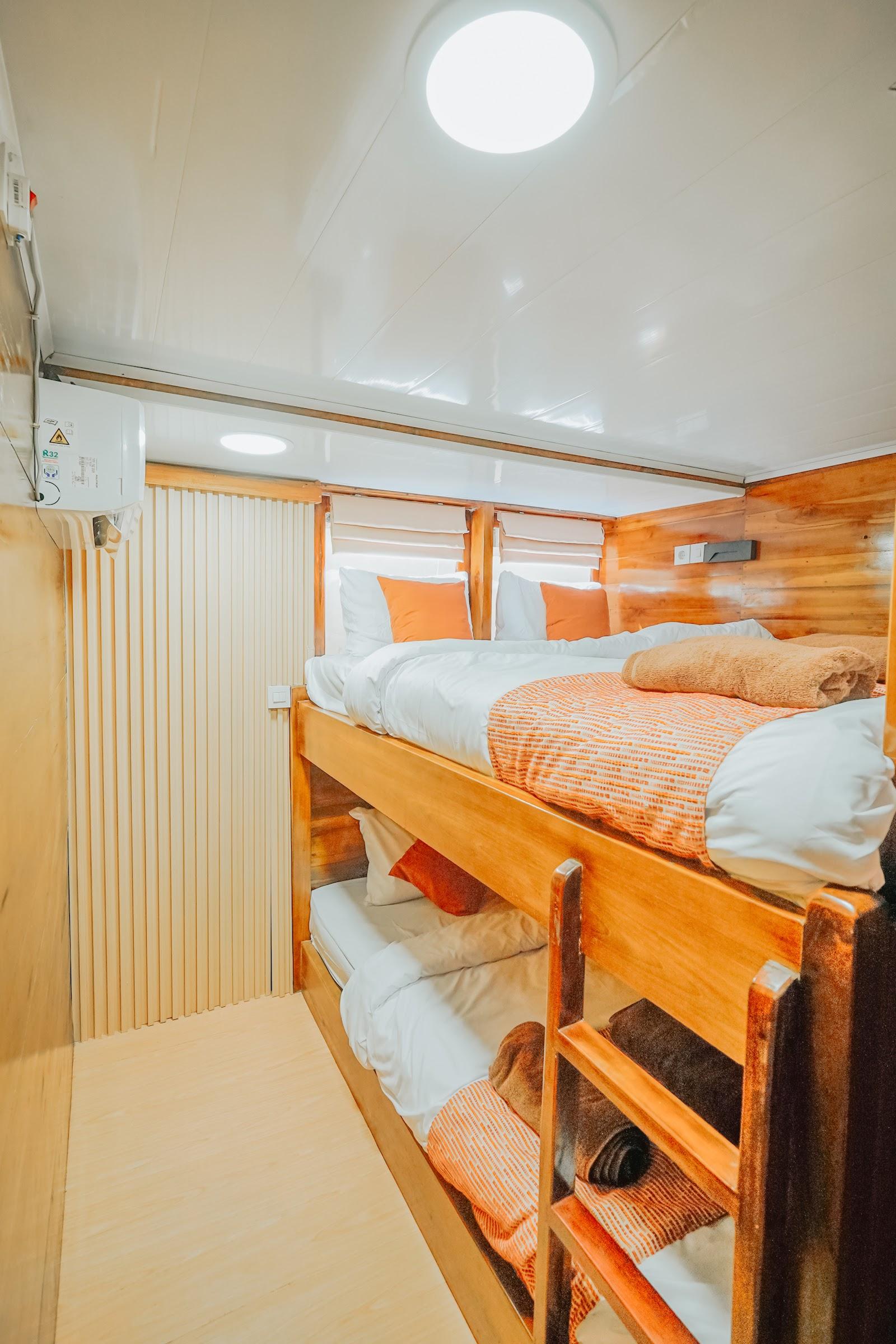 Segara Photos — 6. SHARING CABIN ROOM (image 4)