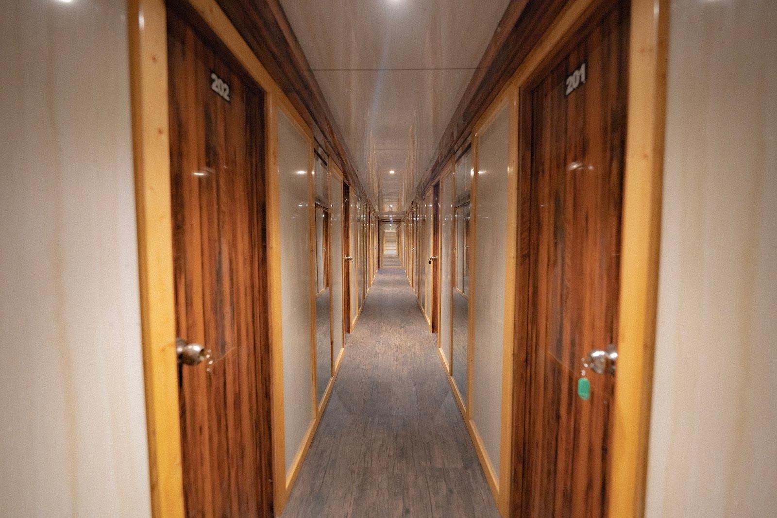 Ocean Angel — Indoor Area (image 6)