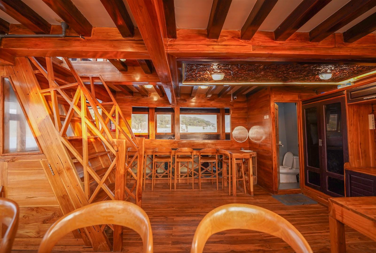 Alfathran 3 — Indoor Restaurant (image 2)