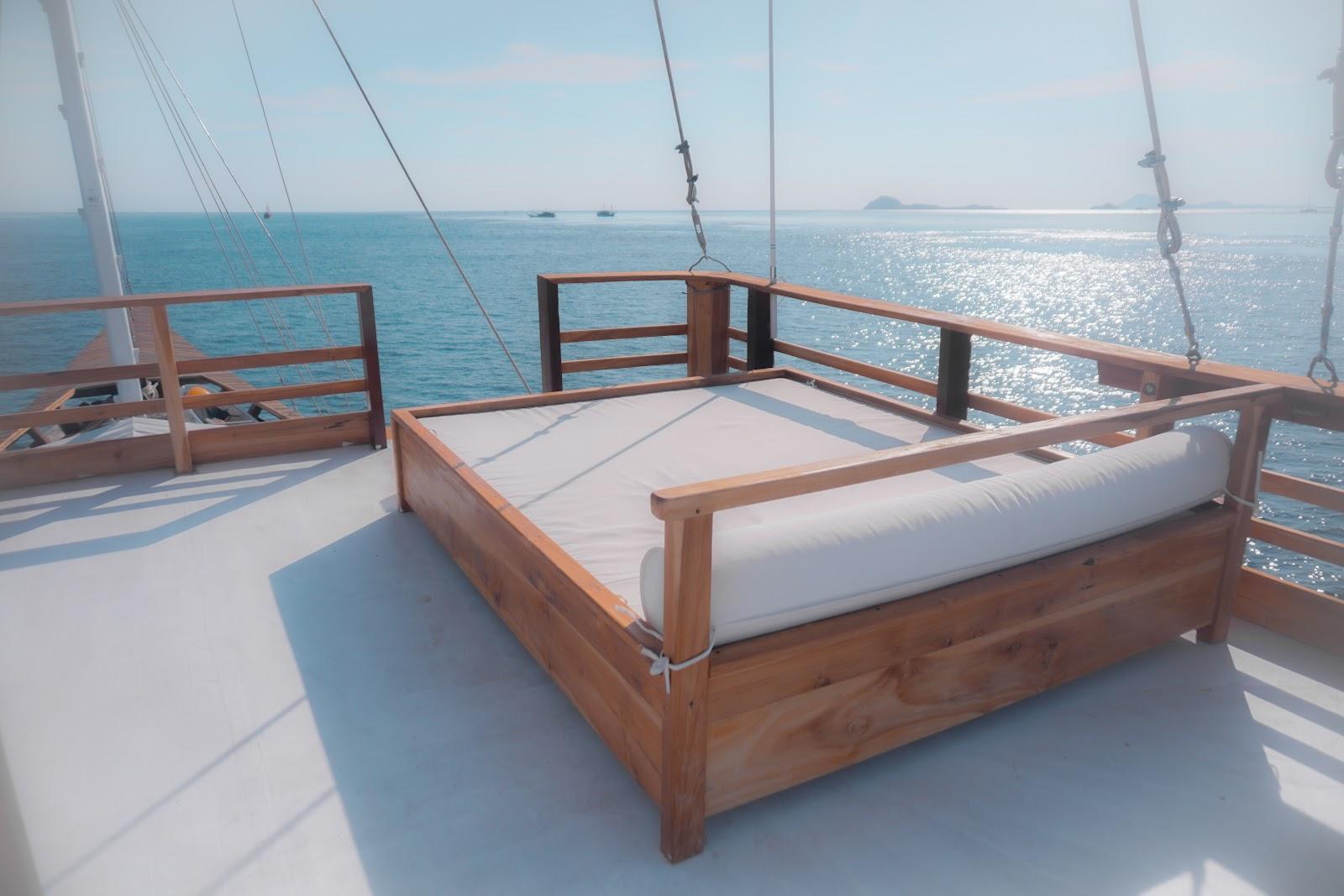 Yumana — sundeck (image 16)