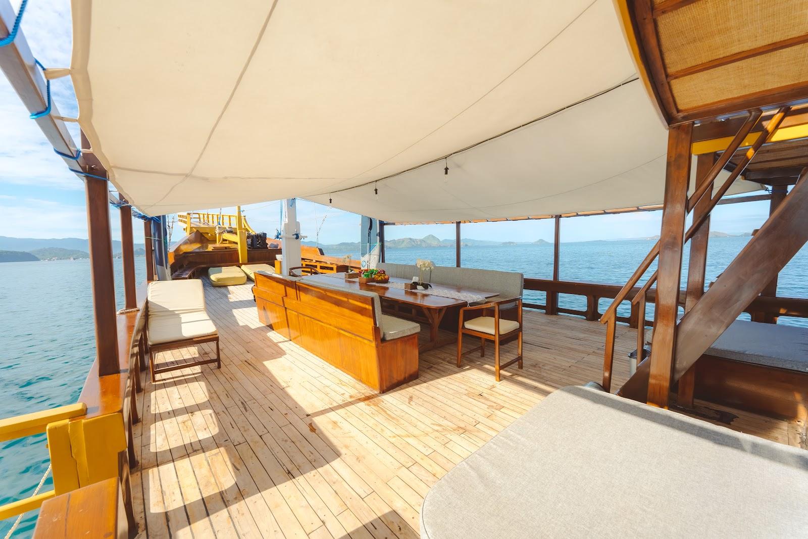 Lamborajo 2 — Outdoor Dining Room (image 6)