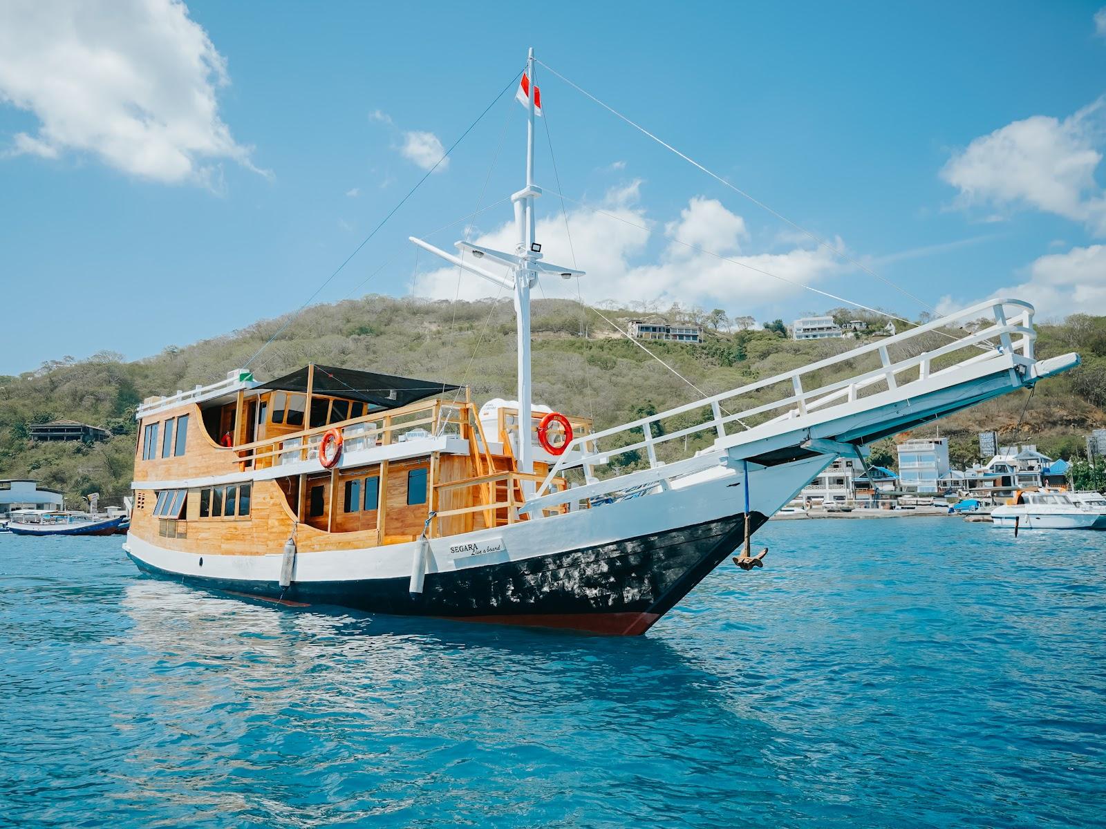 Segara Photos — 1. BOAT (image 1)