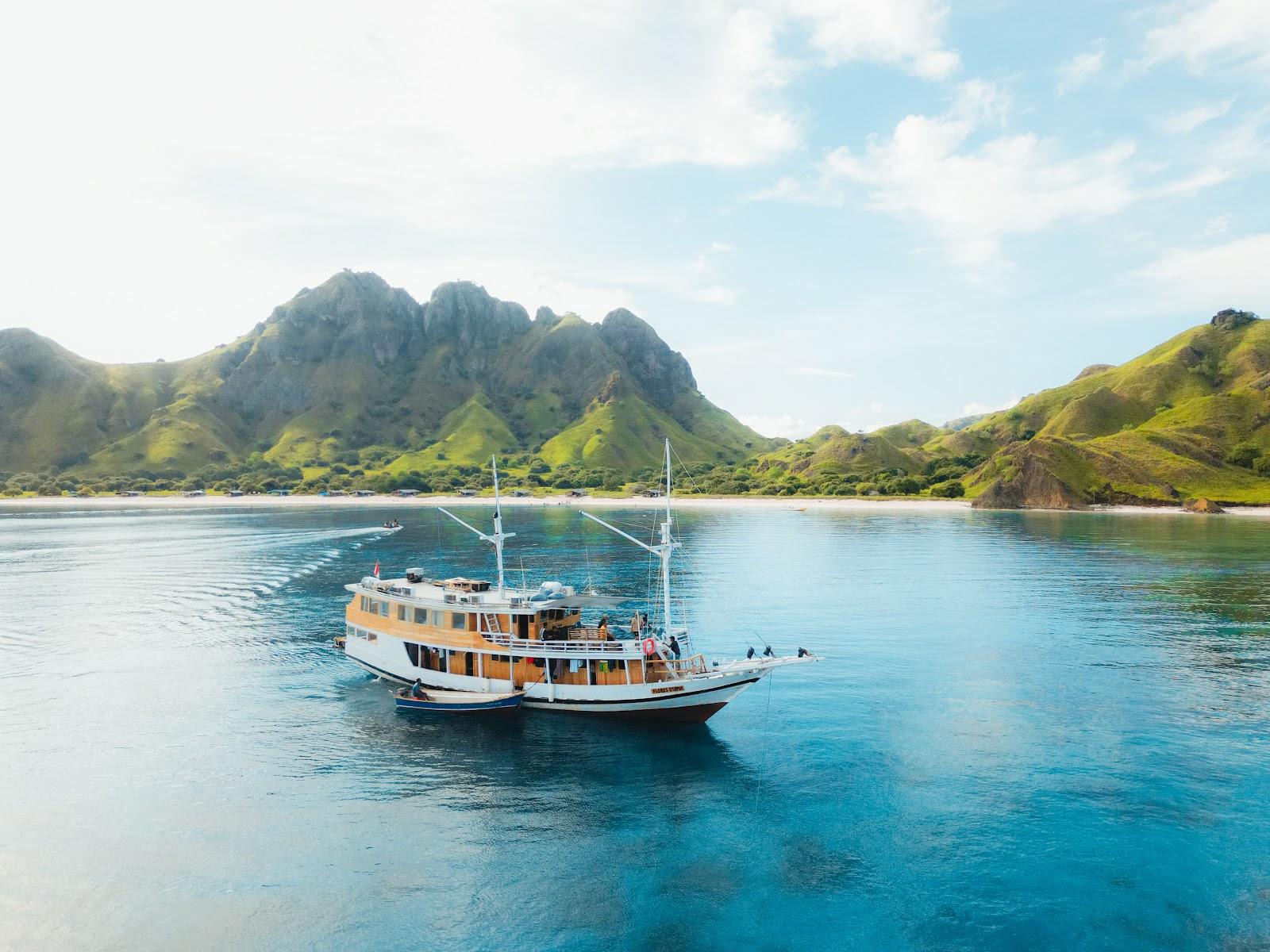 Flores Utama — #BOAT (image 5)