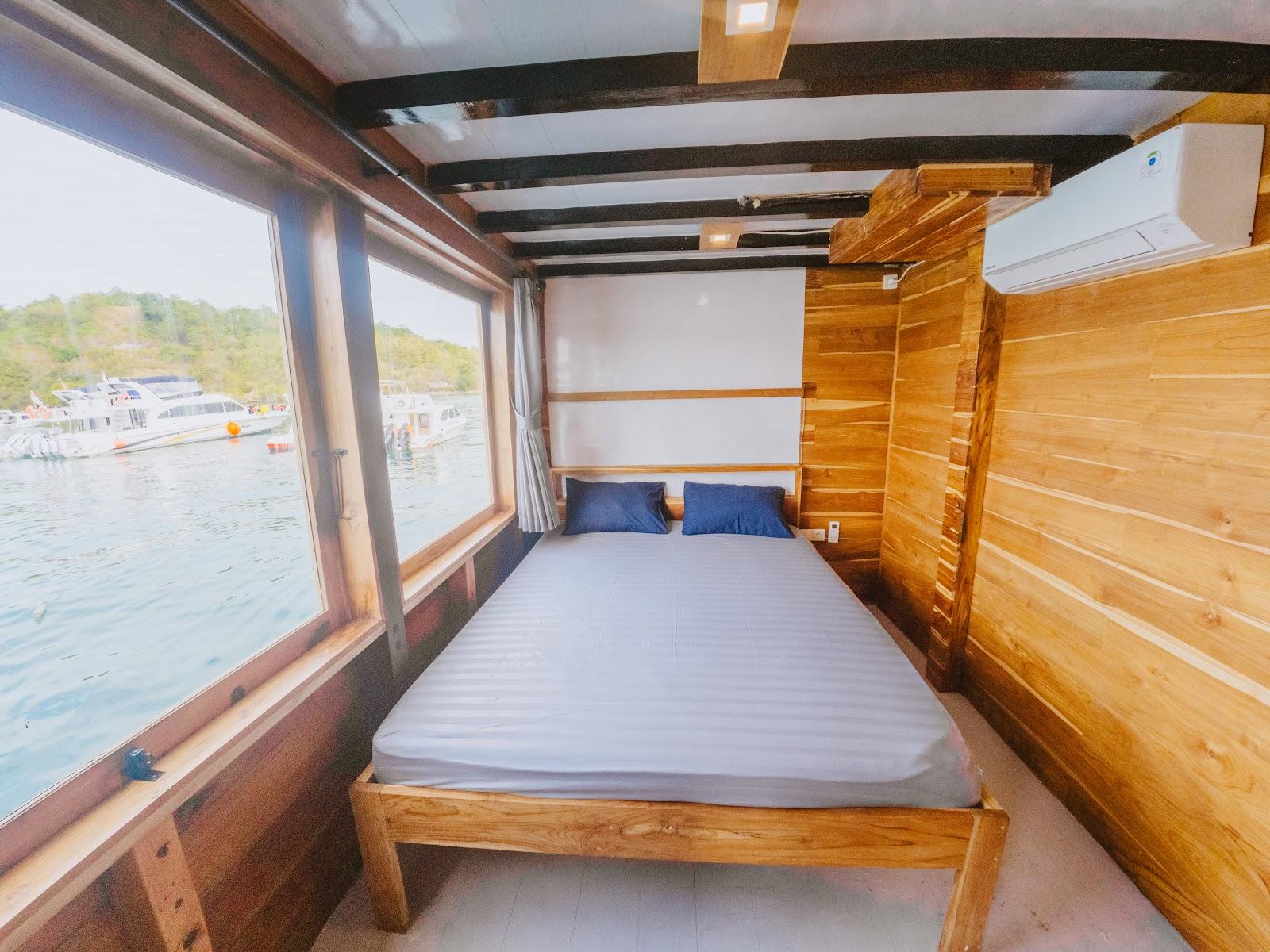 Nox — 4. Cabin 4 - Signature Ocean (Right Side) + Balcony - Main Deck (image 2)