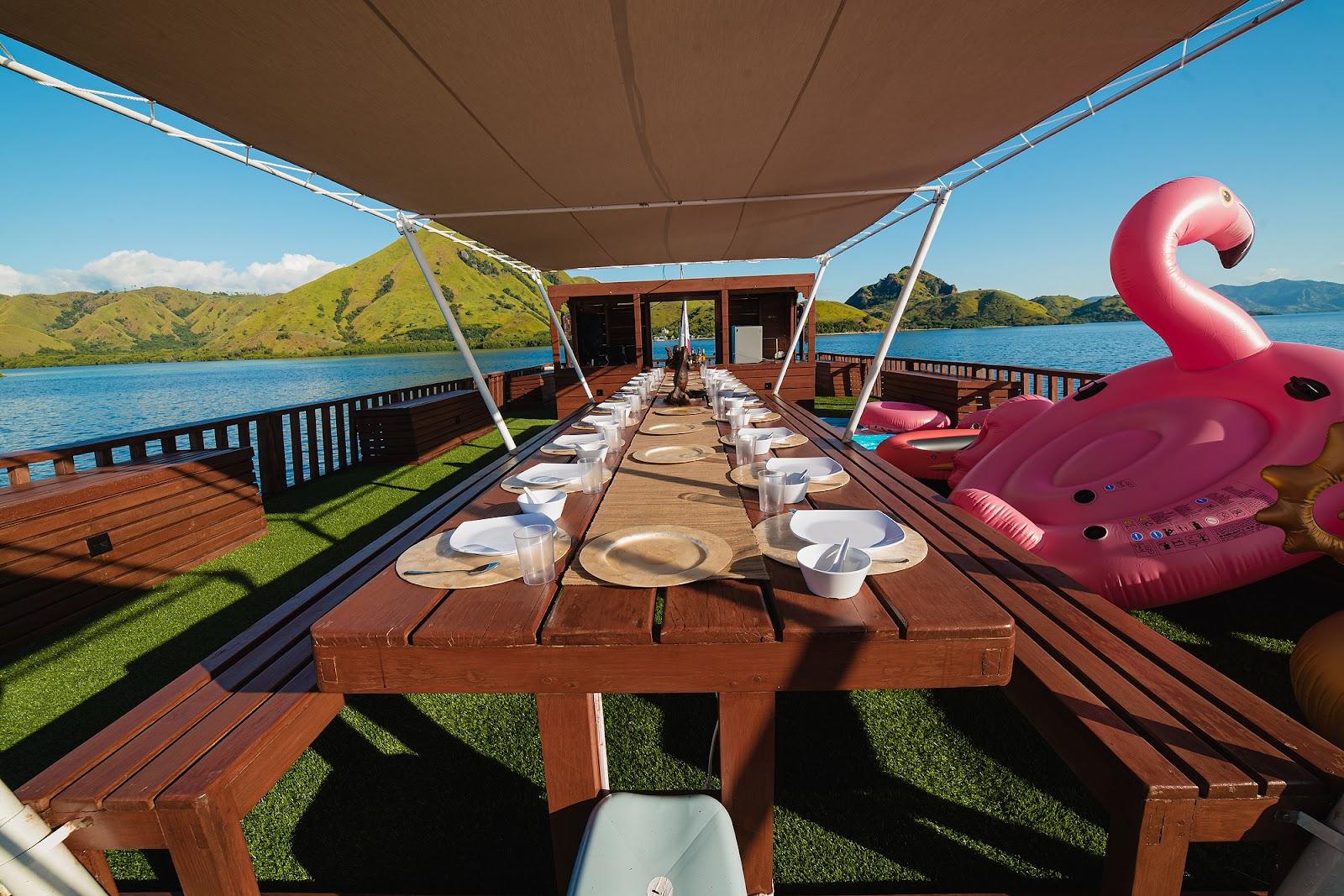 Ocean Pro — DINING ROOM OUTDOOR (image 1)