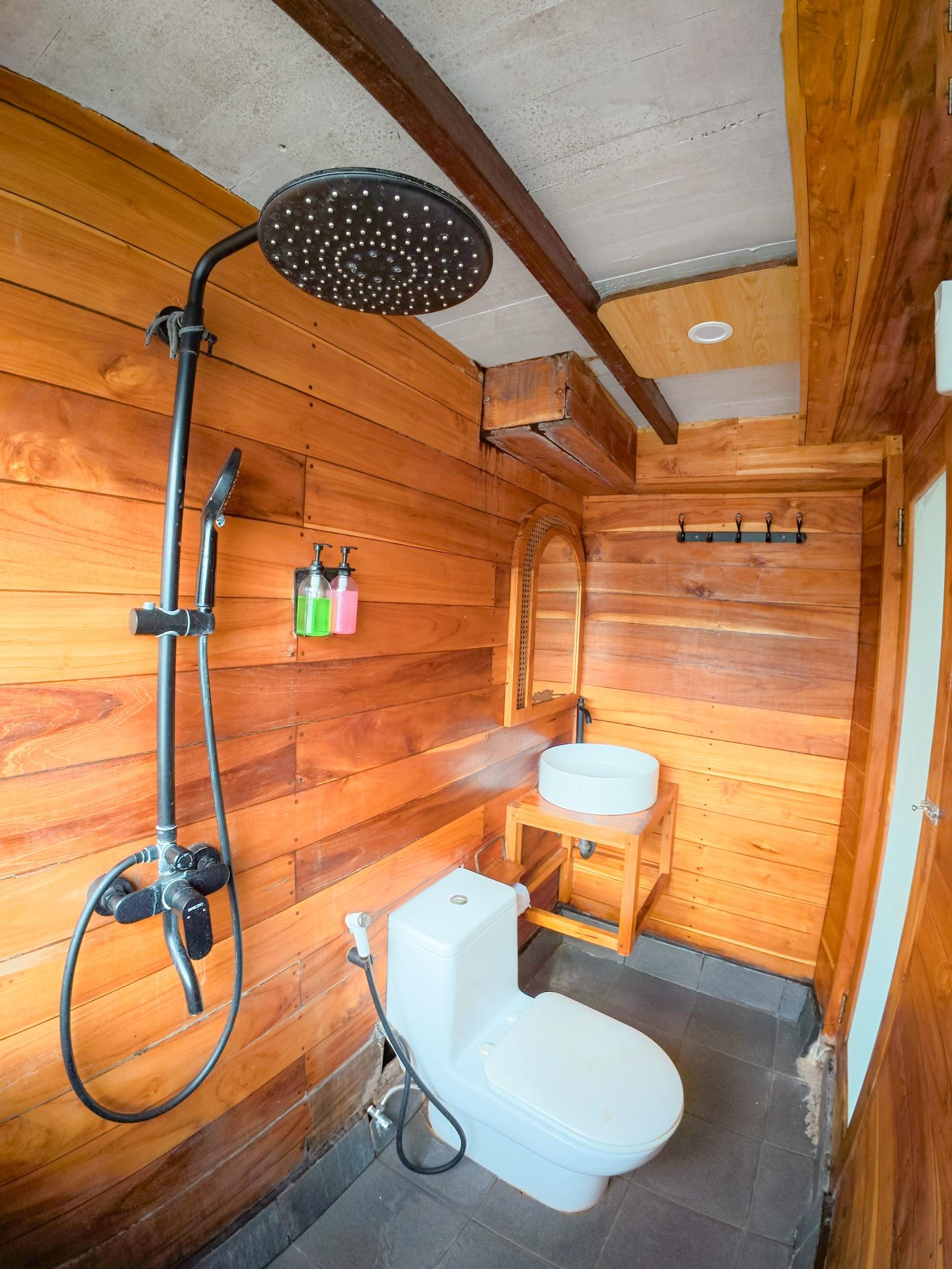 Yumana — 2.1_Singature Cabin Main Deck (image 2)