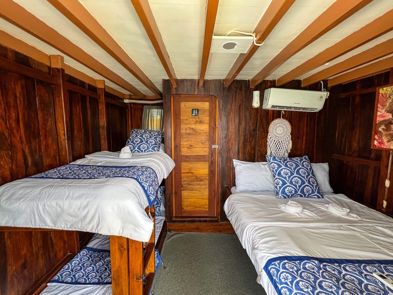 Dinara Live A Board — Cabin Ijen (Family + Bathroom) (image 5)