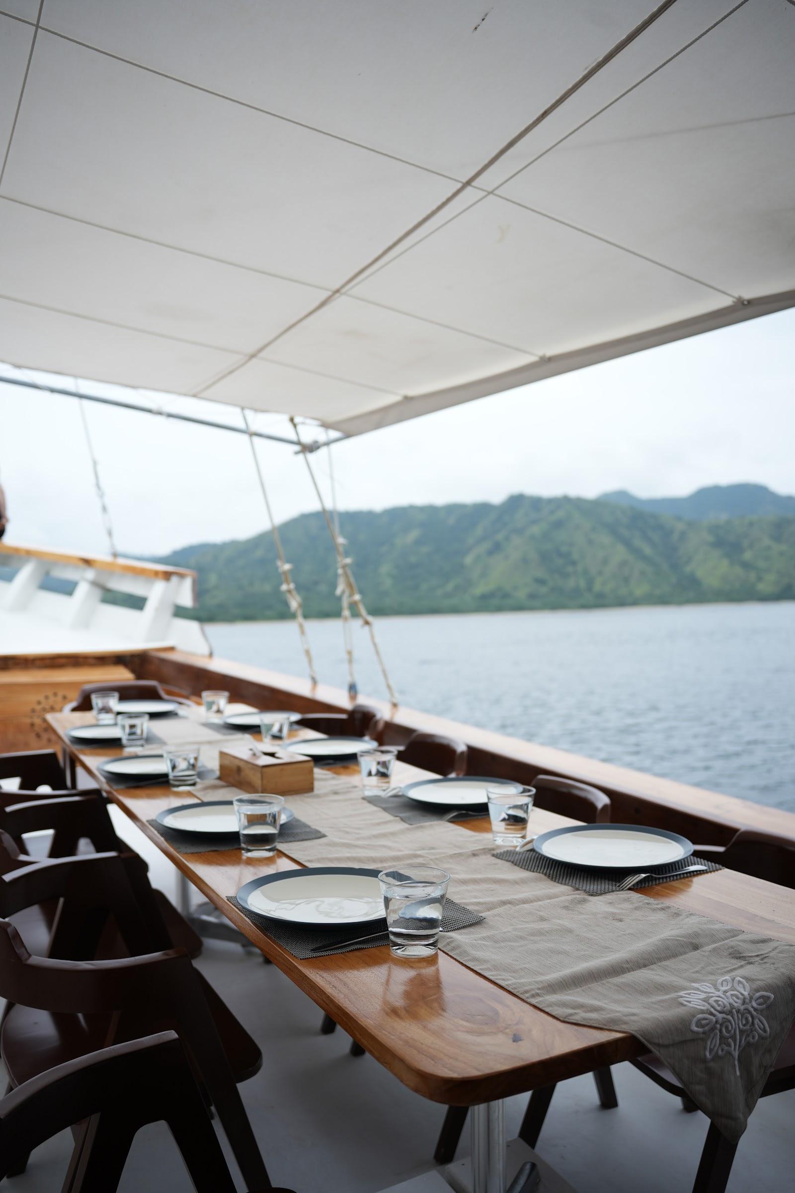 Yumana — dining room (image 10)