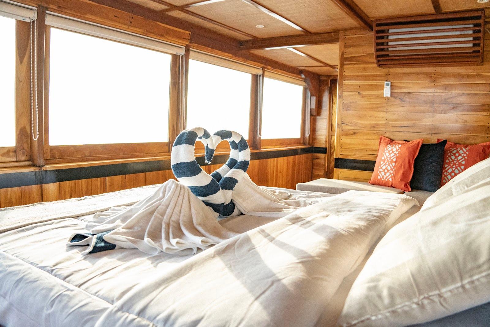 Lamborajo 3 — Cabin 8 (Royal Master - Queen bed + Extra 2x Single Bed  + private bathroom and jacuzzi) (image 16)