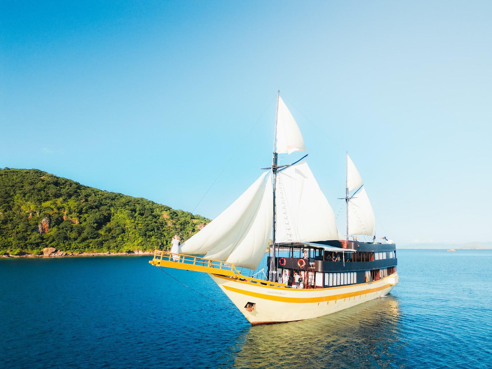 Lamborajo 3 — Lamborajo 3 - Open Sail (image 5)