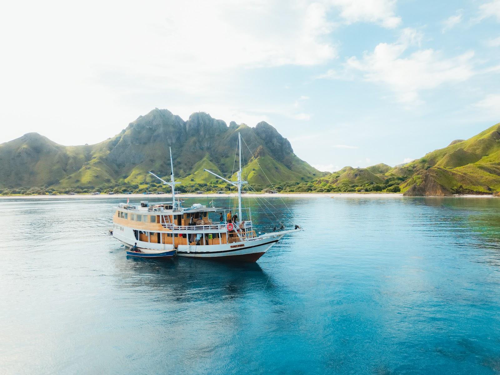 Flores Utama — #BOAT (image 8)