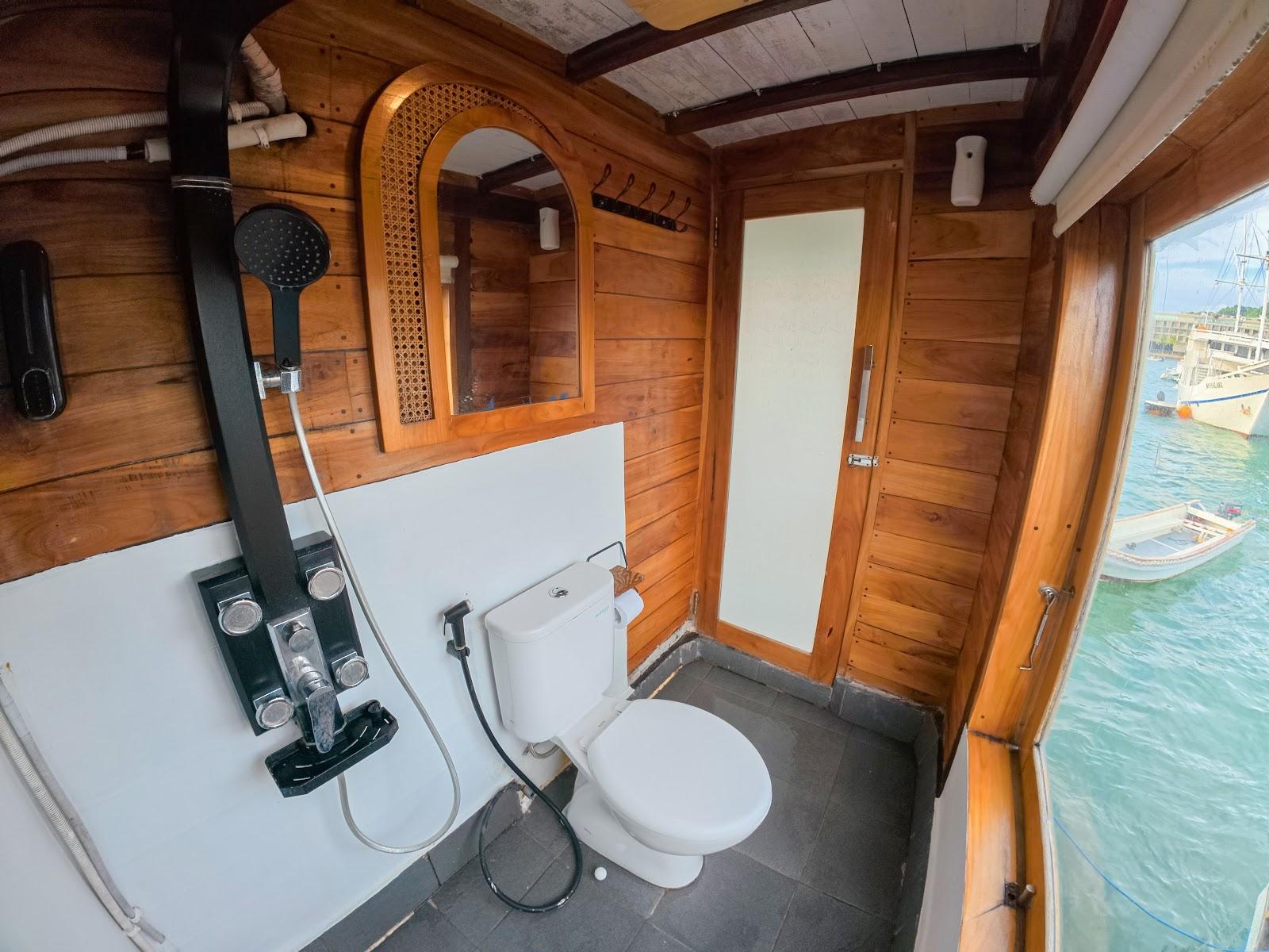 Yumana — 1_Royal Suite Cabin (image 6)