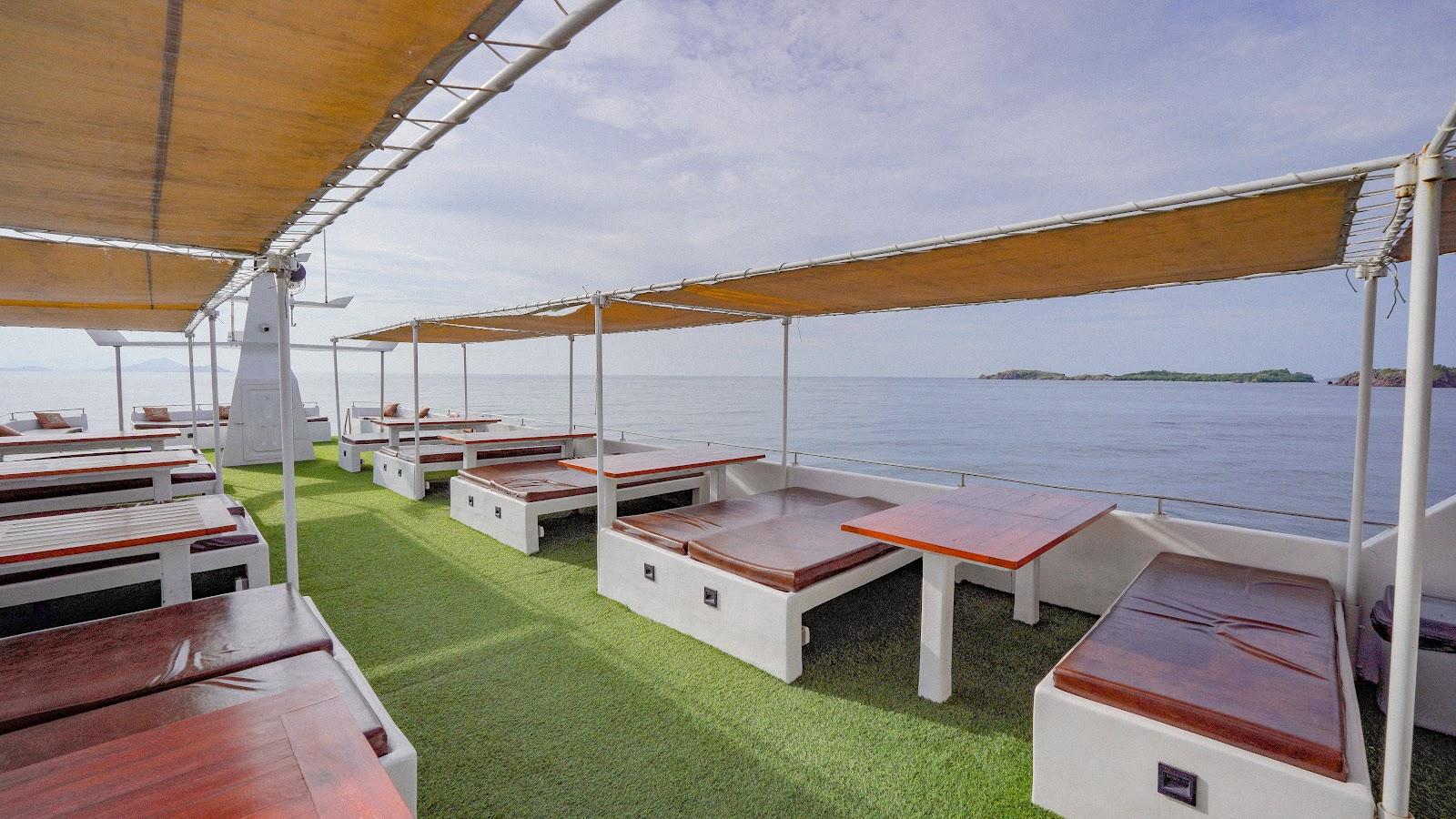 Ocean Angel — Outdoor Area (image 12)