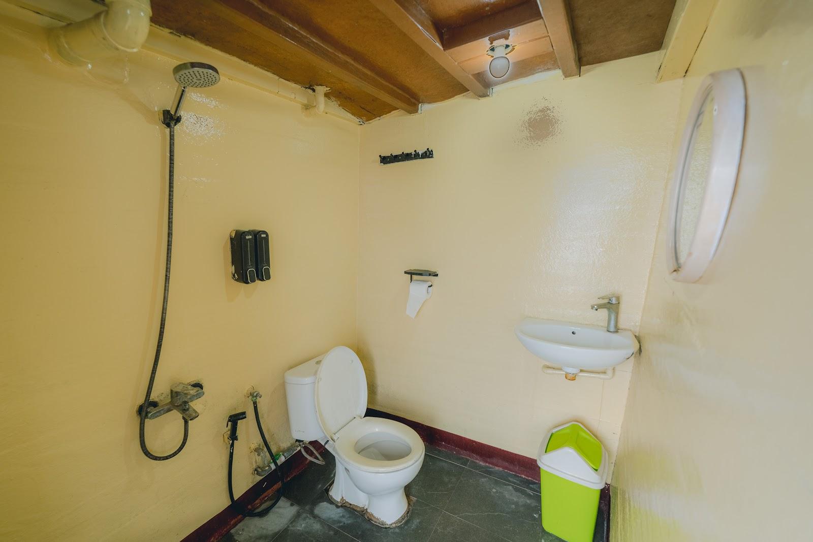 Balaraja — Share Toilet 1 (image 1)