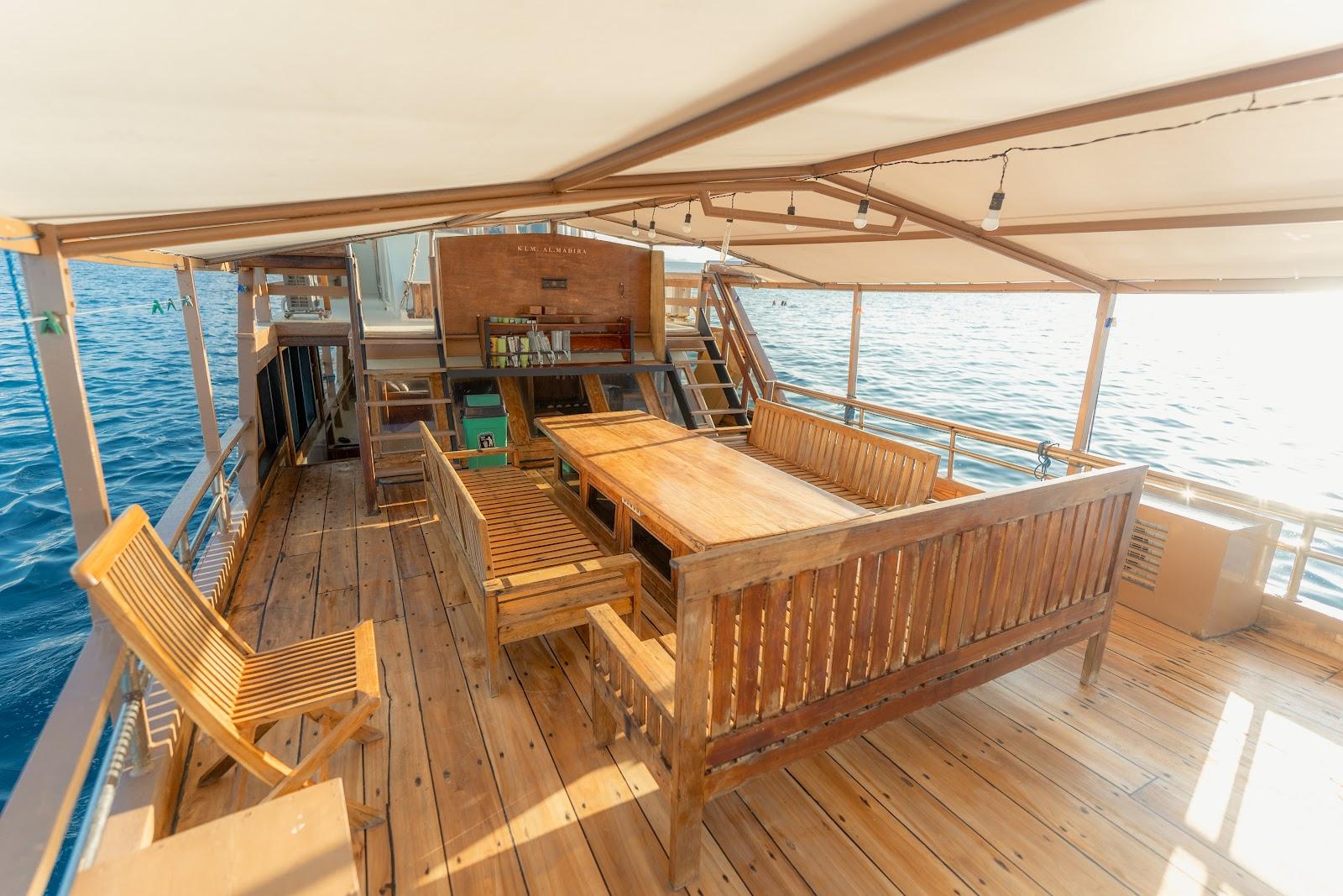 Almadira — Outdoor Dining Room (image 5)