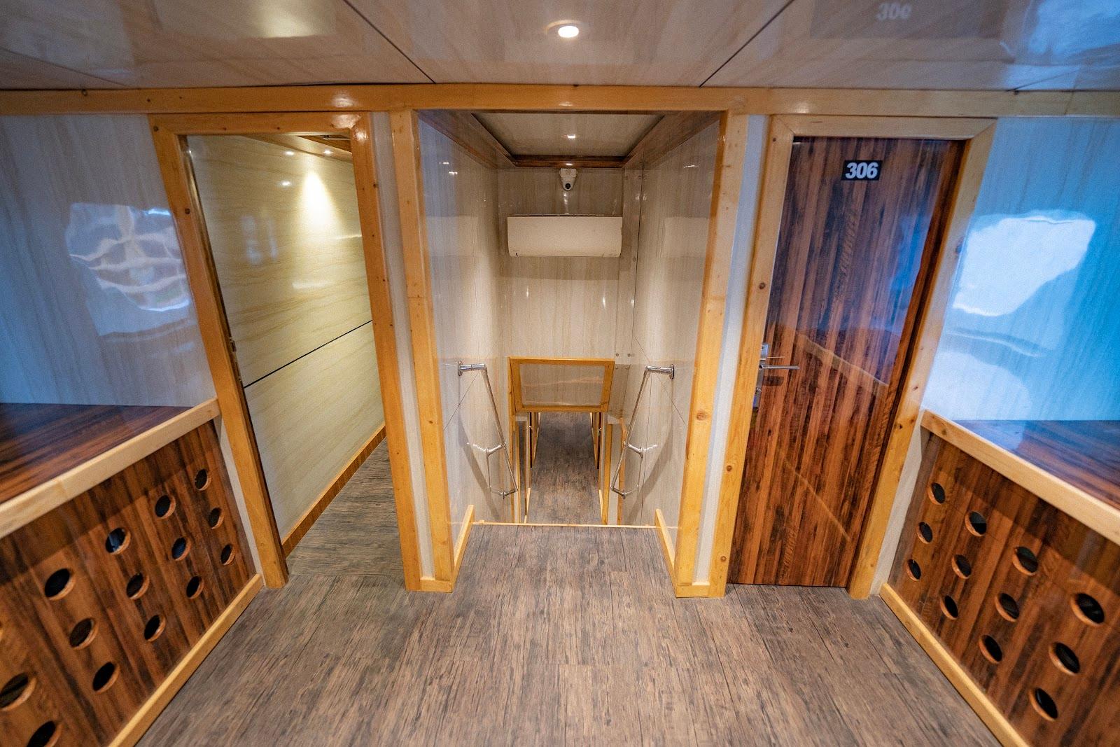 Ocean Angel — Indoor Area (image 9)