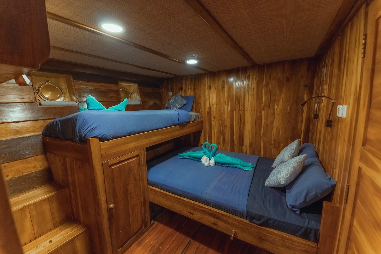 Lamborajo 2 — 2-Superior Cabin (2) Queen Bed + Single Bed - Priavte Bathroom (image 1)