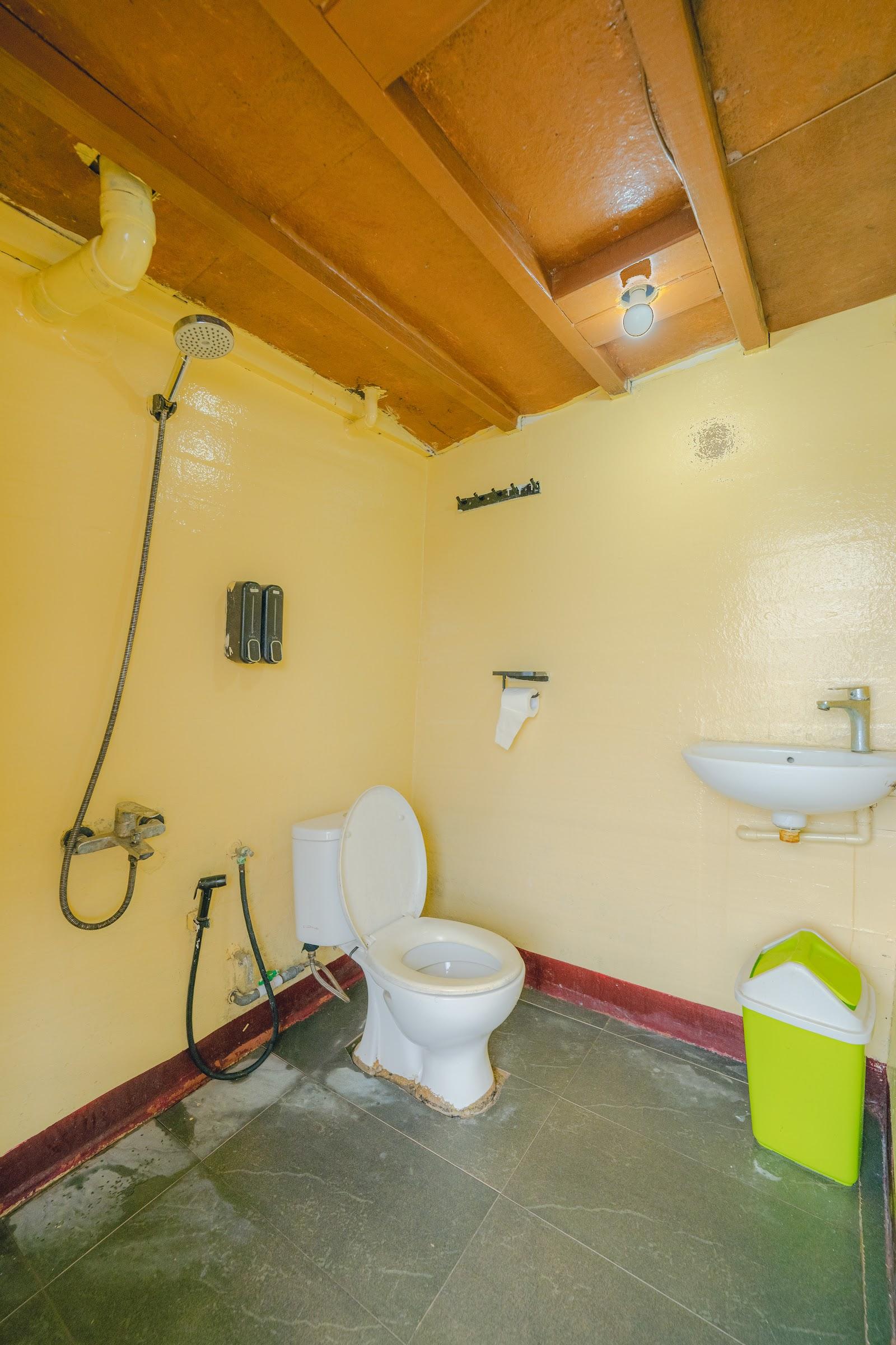 Balaraja — Share Toilet 1 (image 2)
