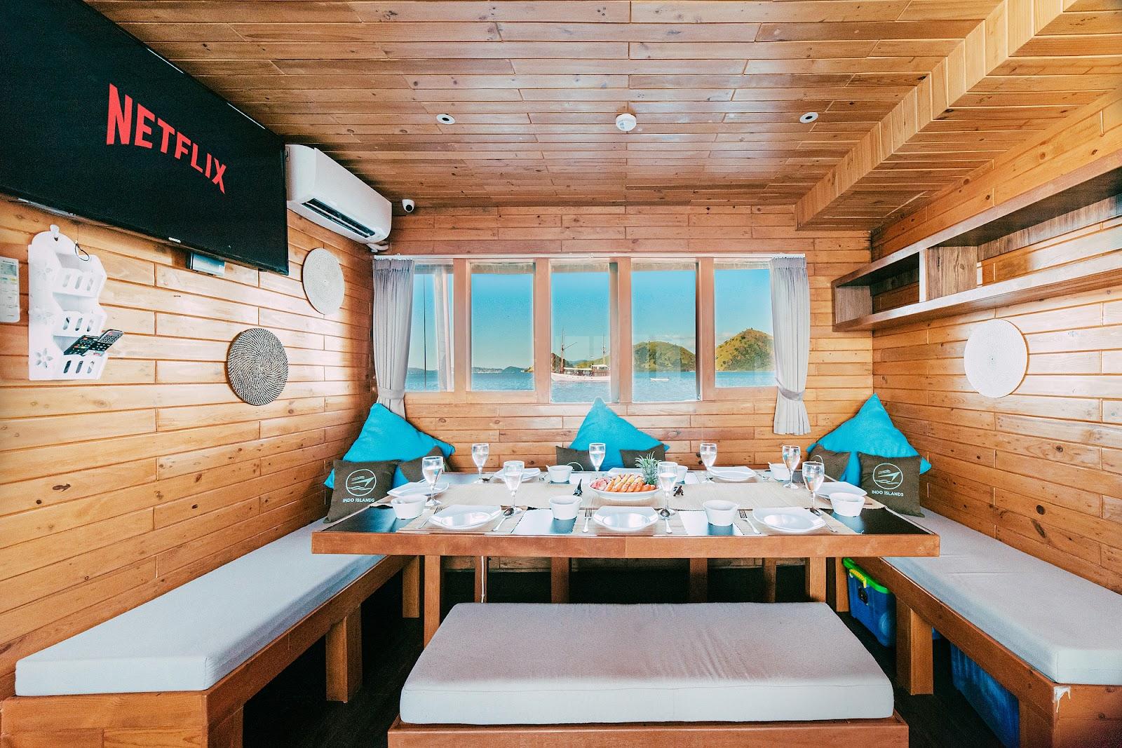 Ocean Pro — DINING ROOM INDOOR (image 1)