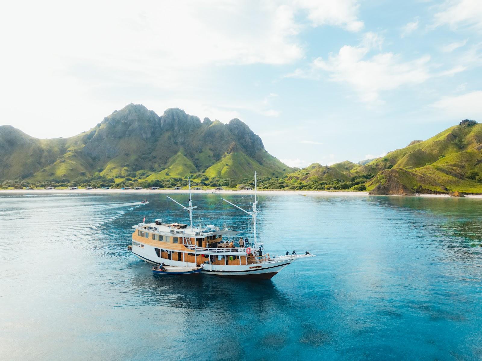 Flores Utama — #BOAT (image 4)