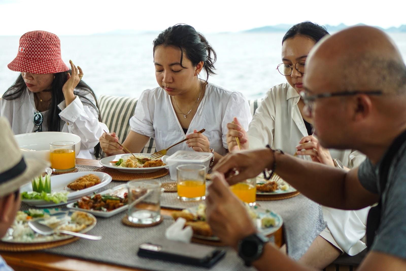 Zendaya 01 Phinisi — Food (image 3)