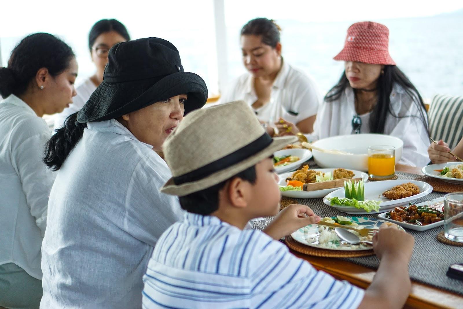 Zendaya 01 Phinisi — Food (image 2)