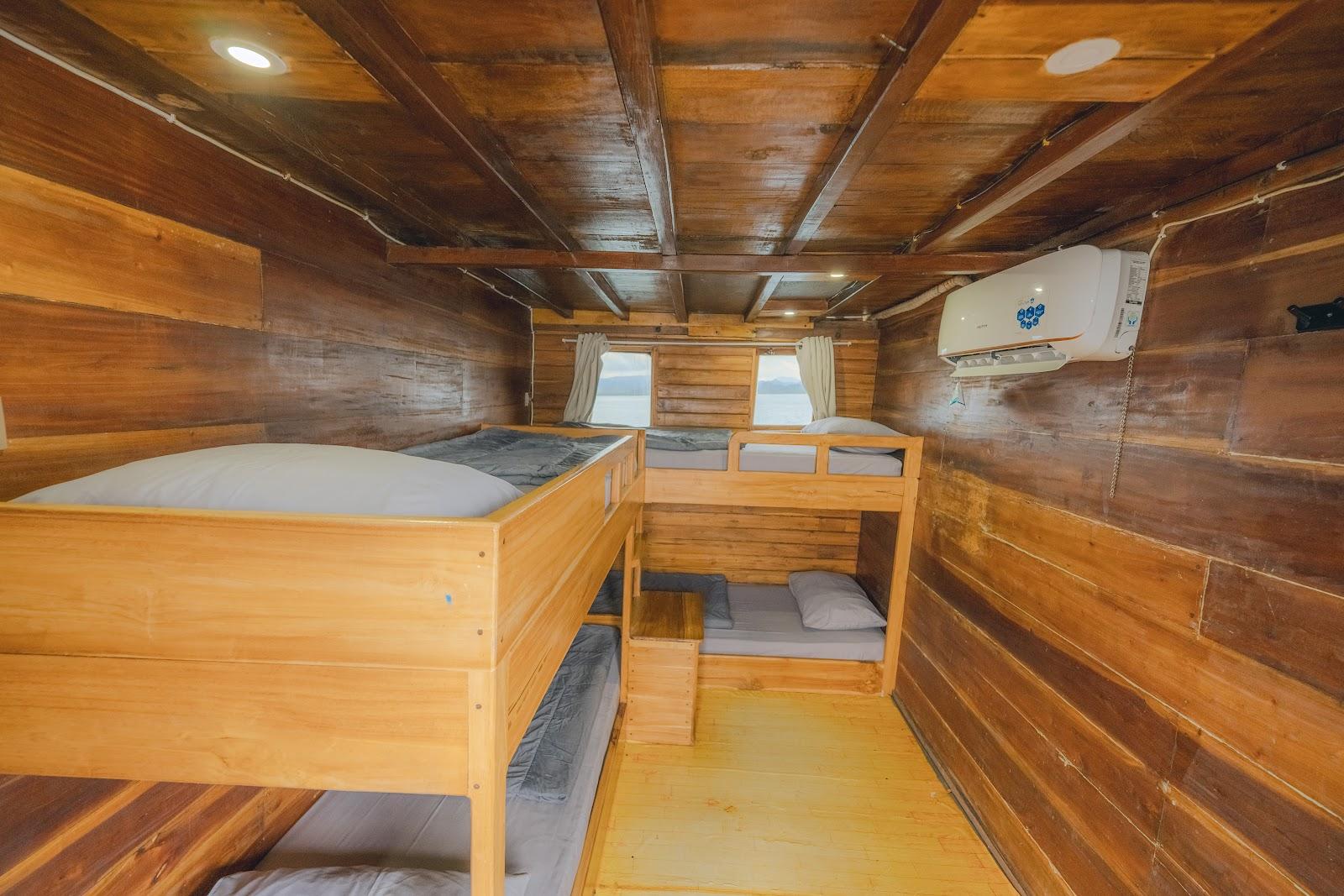 Balaraja — 3-Share Cabin(3) - 4x Single Bunk Bed (image 2)